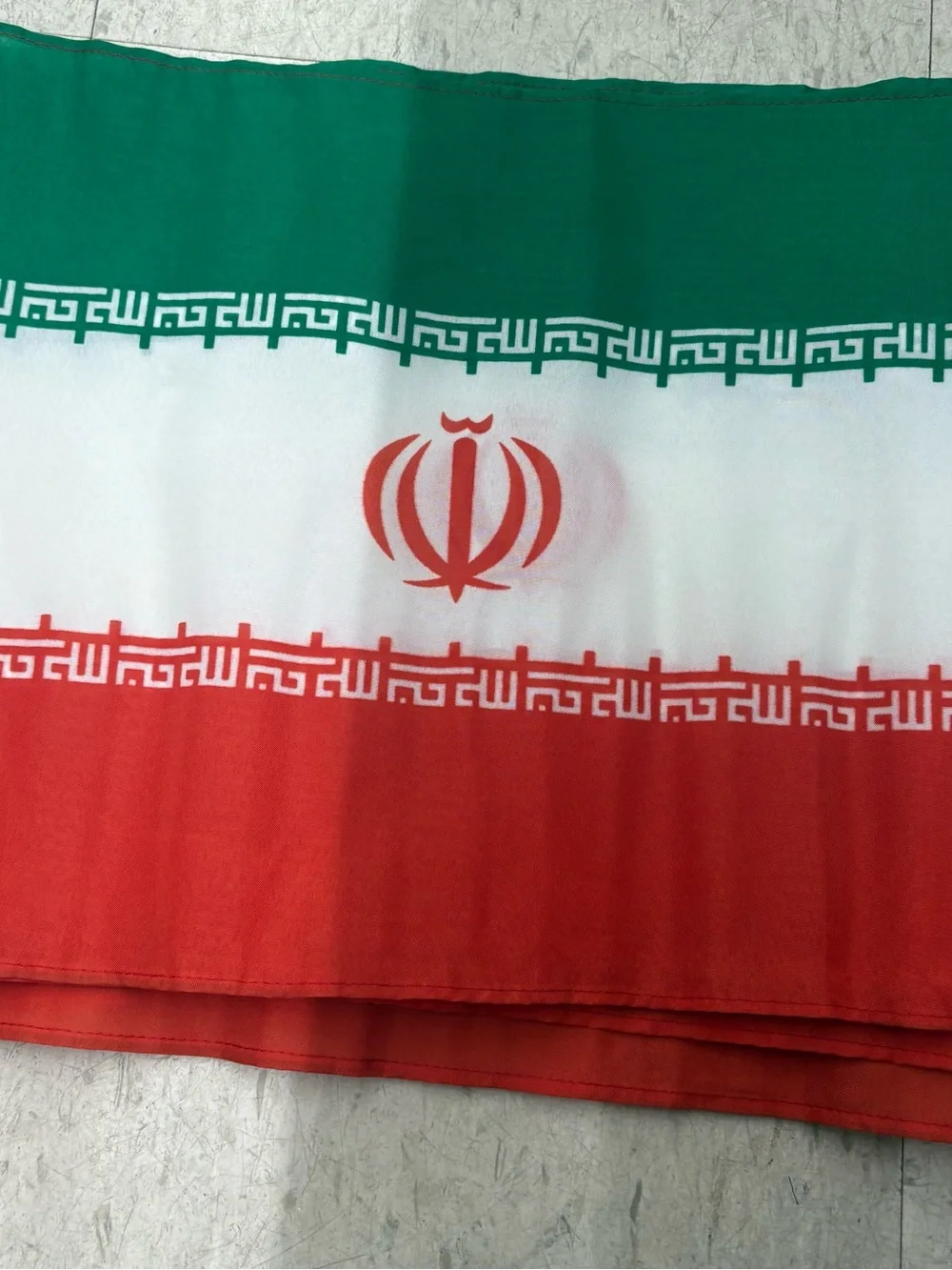 National Geographic Red White Green Decorative Hand Flags Iran